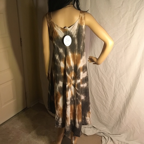 Shoreline Tie-dye embroidered dress 2X(16-18) - Picture 3 of 5